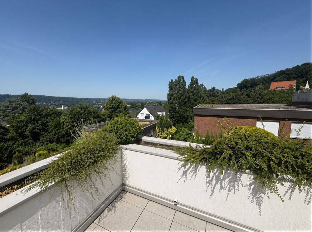 EIN AUSBLICK, DER SIE FIT HÄLT: Großzügig wohnen mit 80 m² Terrasse und Rheintalblick!, 53604 Bad Honnef