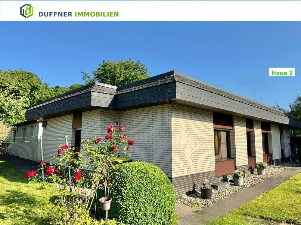 3 für 1 Preis : Haupthaus und zwei Nebenhäuser auf großem Grundstück in Krummwisch, 24796 Krummwisch
