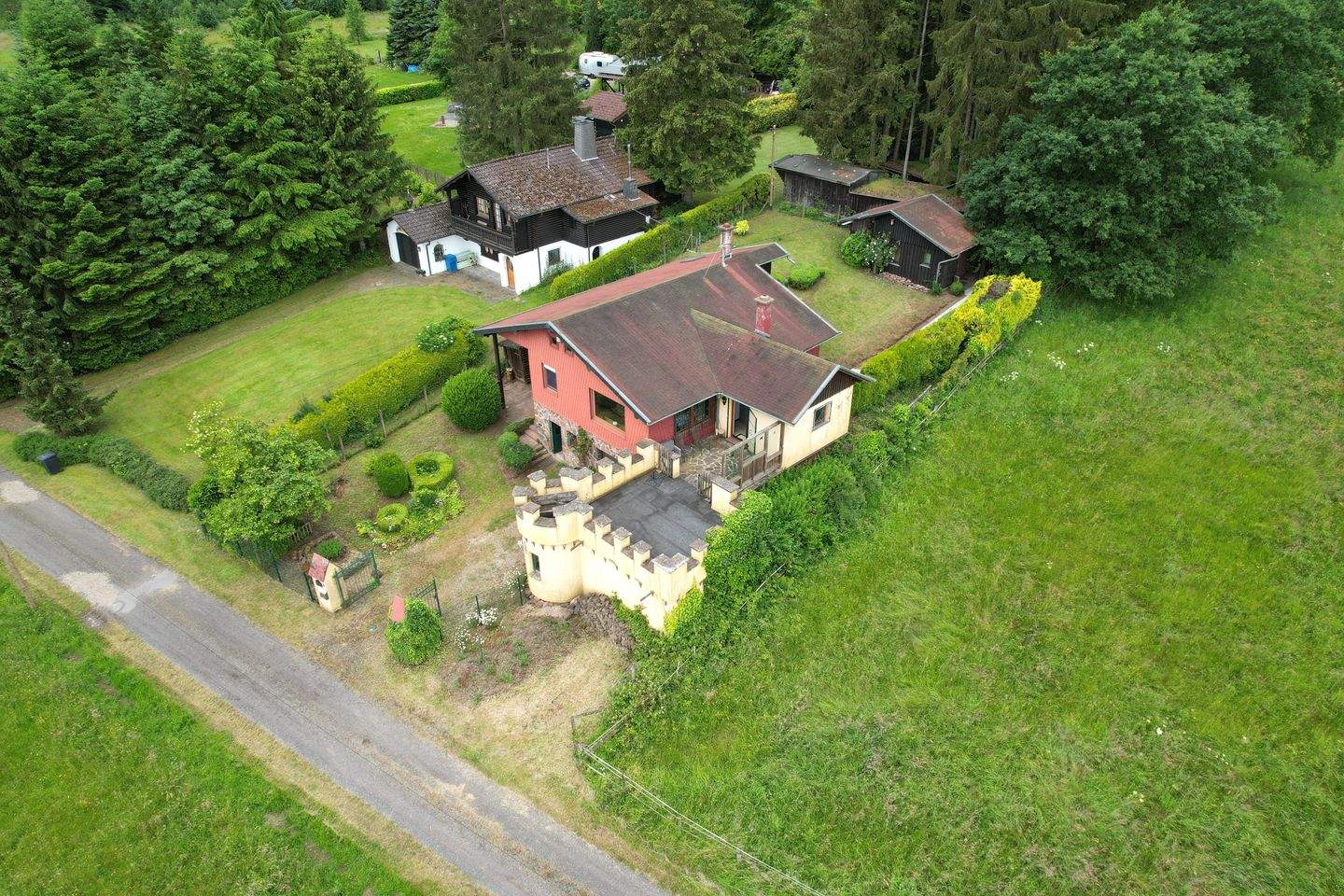 Einfamilienhaus in einem beschaulichen Eifeldorf, umgeben von Wäldern, 54655 Densborn