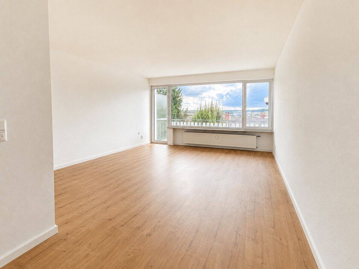 3 Zimmer Wohnung mit Balkon, 65520 Bad Camberg