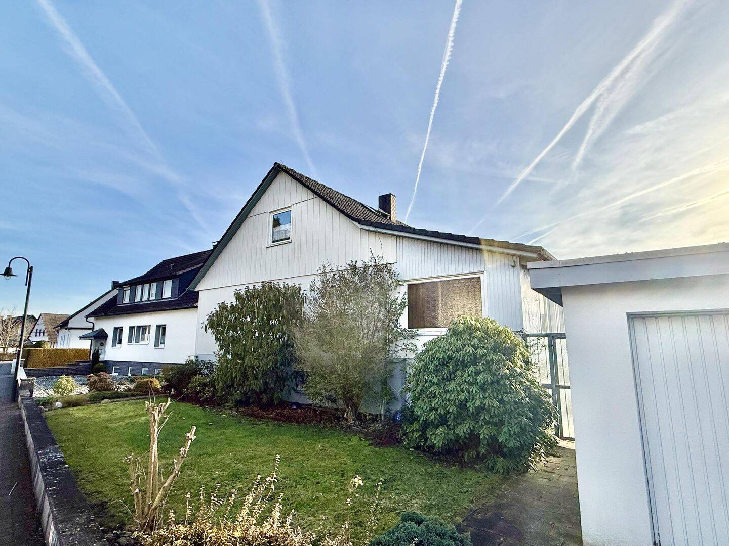 Freistehendes Einfamilienhaus mit Wintergarten und großem Grundstück in Groß Berkel, 31855 Aerzen