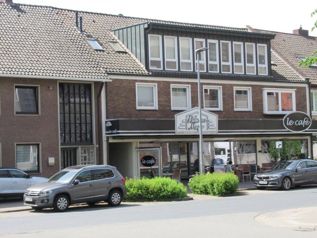 Geräumiges Wohnstudio in topzentraler Wohnlage mit Einbauküche und Garage, 49661 Cloppenburg