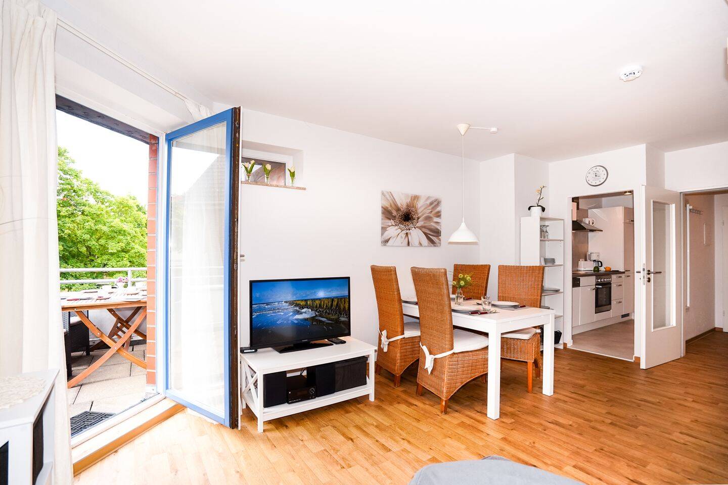 Wohnen im Herzen von Grömitz! Hochwertige 2-Zimmer Wohnung mit Dachterrasse u. Tiefgaragenstellplatz, 23743 Grömitz