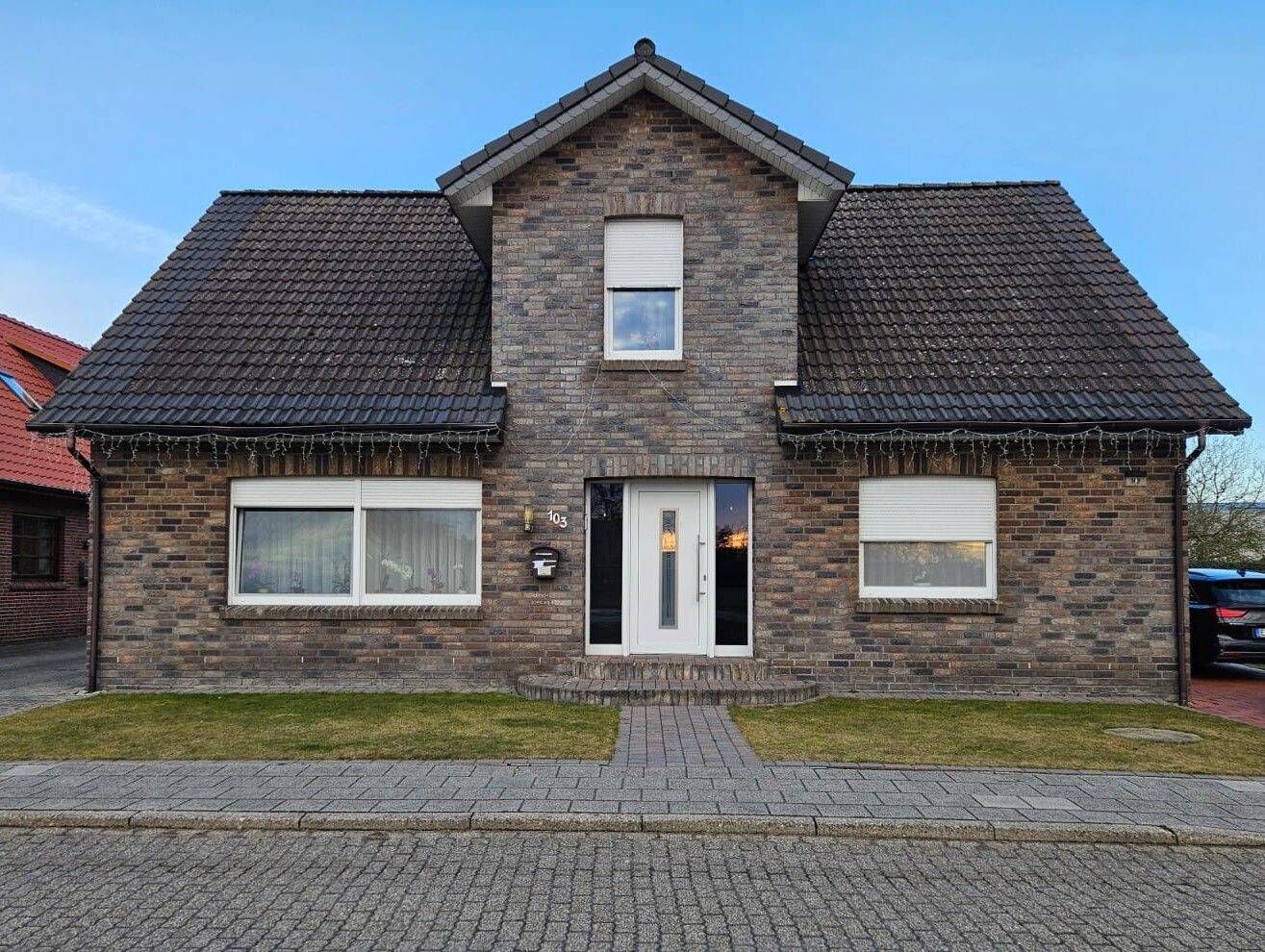 Modernisiertes Einfamilienhaus in wundervoller Lage von Papenburg, 26871 Papenburg