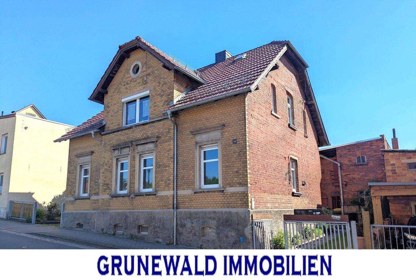 Altbauflair trifft flexible Nutzung – als Ein- oder Zweifamilienhaus., 7629 Hermsdorf