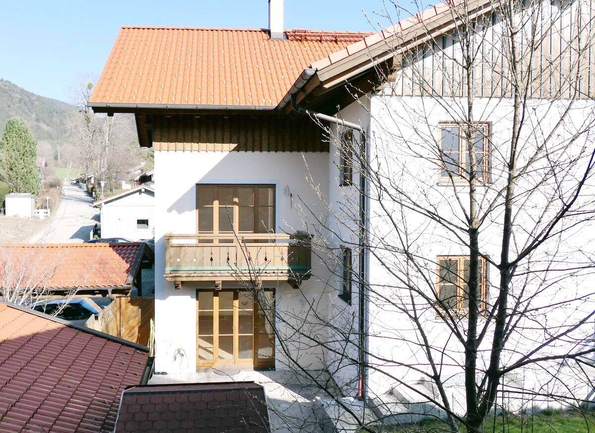 Wohnen wie im Haus: Große Wohnung (6 Räume) mit Garten und Bergpanorama, 83661 Lenggries