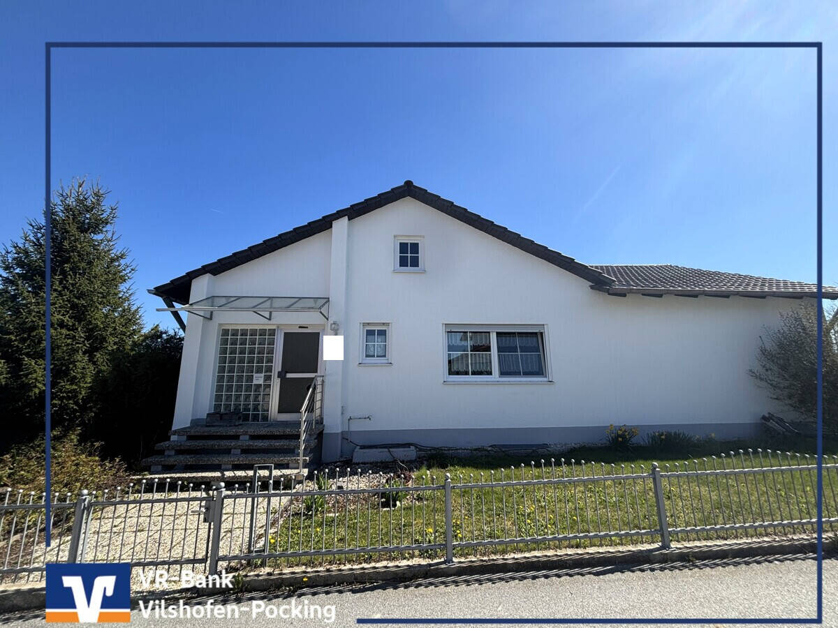 Charmanter Bungalow mit Garten in ruhiger Lage!, 94542 Haarbach