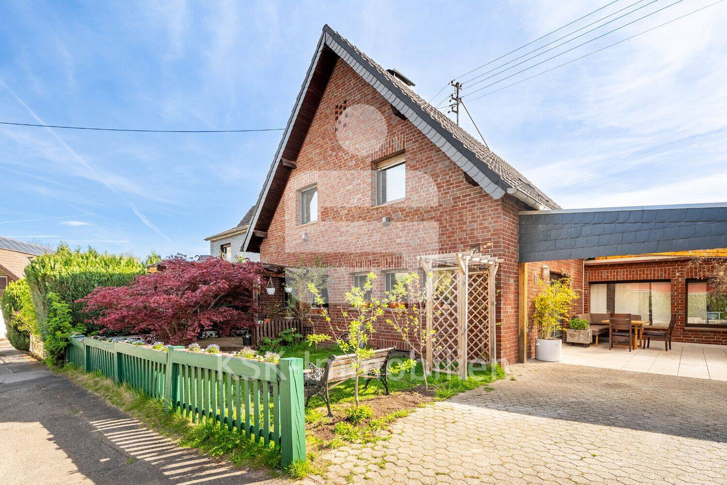 Hier lohnt sich ein Blick hinter die Kulissen – Wohnhaus mit guten Aussichten und viel Fläche!, 53902 Bad Münstereifel