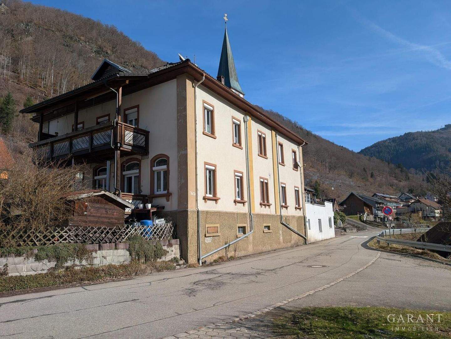 Günstige Gelegenheit! 4 Zimmer-Wohnung im Herzen von Gschwend! – Sofort frei!, 79674 Todtnau