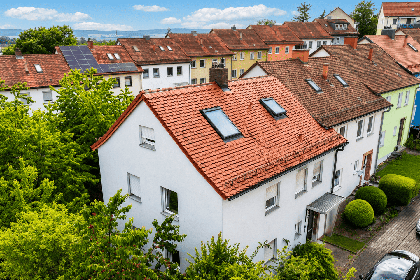 Reihenendhaus mit zusätzlichen Flächen im Dachgeschoss und vielseitigem Nutzungspotenzial in Fulda, 36043 Fulda