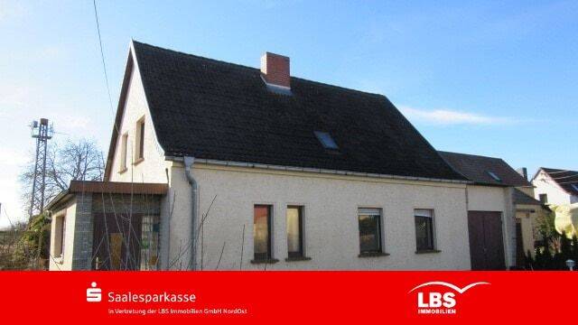Ruhig gelegenes 70er Jahre Haus, 6193 Petersberg
