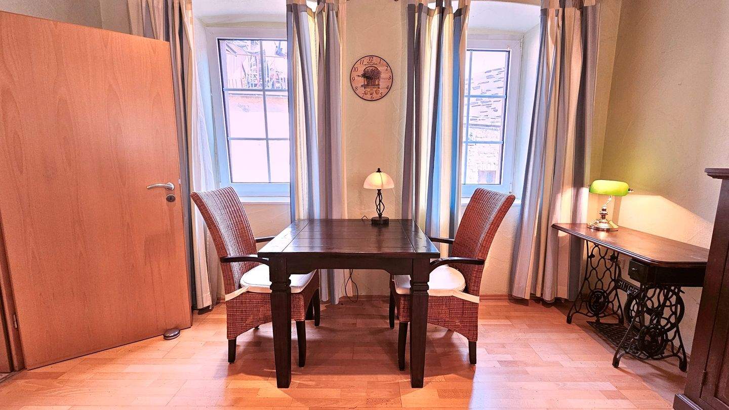 Einfamilienhaus in hochwassersicherer Lage und Terrasse in Ediger-Eller, 56814 Beilstein