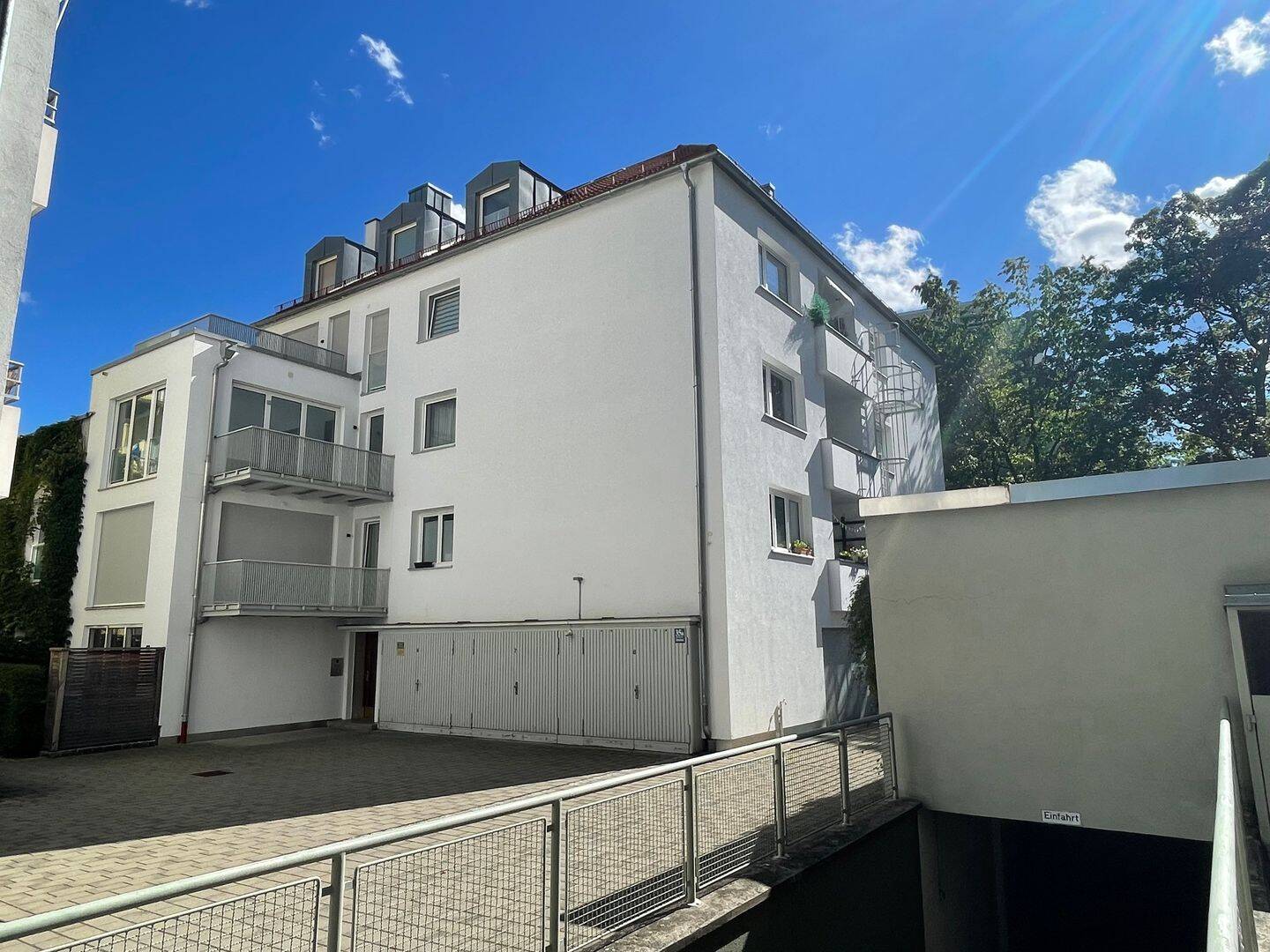 Wohlfühlwohnung in bester Ausstattungsqualität sucht neuen Bewohner, 80335 München (Altstadt-Lehel Ludwigsvorstadt-Isarvorstadt Maxvorstadt Neuhausen-Nymphenburg Schwanthalerhöhe)