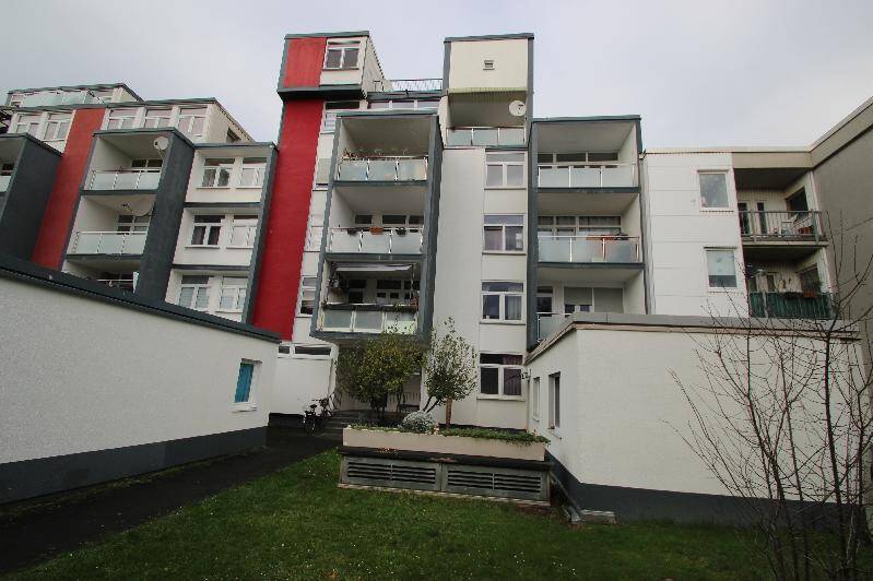 Sanierte seniorengerechte 3 Zimmer 84 m² Eigentumswohnung Erdgeschoss Gartennutzung Tiefgarage, 53125 Bonn