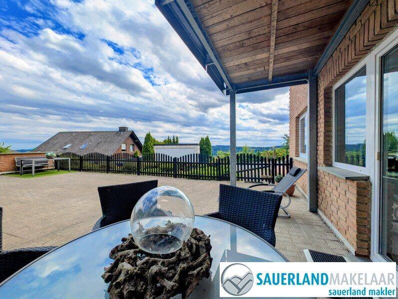 Sonnige 4-Zimmer-Eigentumswohnung mit großer Terrasse und Garage in ruhiger Höhenlage, 59964 Medebach