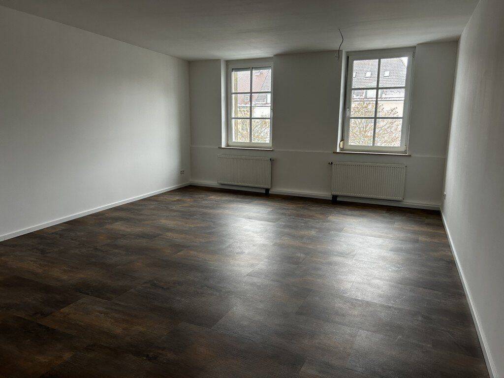 Frisch sanierte 4-Zimmer-Eigentumswohnung in zentraler Marktplatzlage von Schweinfurt, 97421 Schweinfurt