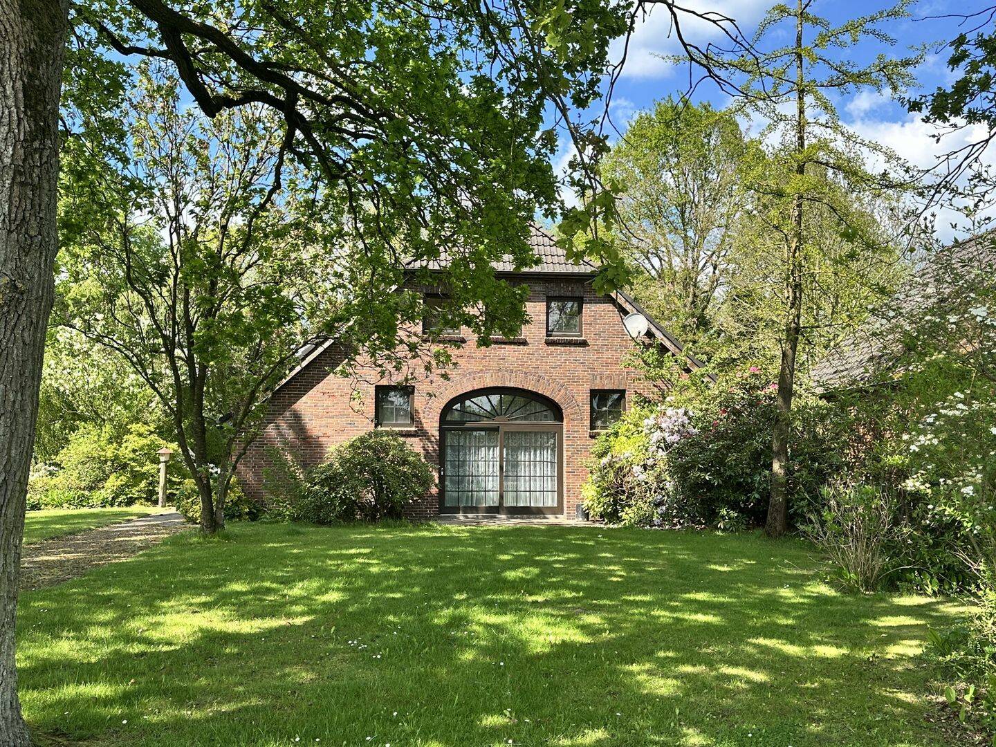 Ammerländer Bauernhaus in schöner Dorflage, 26215 Wiefelstede