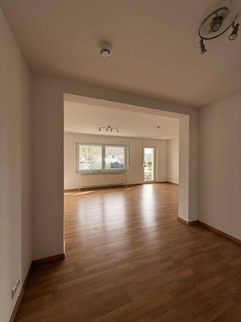Gepflegtes Reihenhaus mit 122 m² Wohnfläche zu vermieten, 54518 Altrich