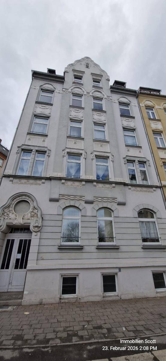 Helle 3-Zimmer-Wohnung mit Balkon im 3. Obergeschoss, 8523 Plauen