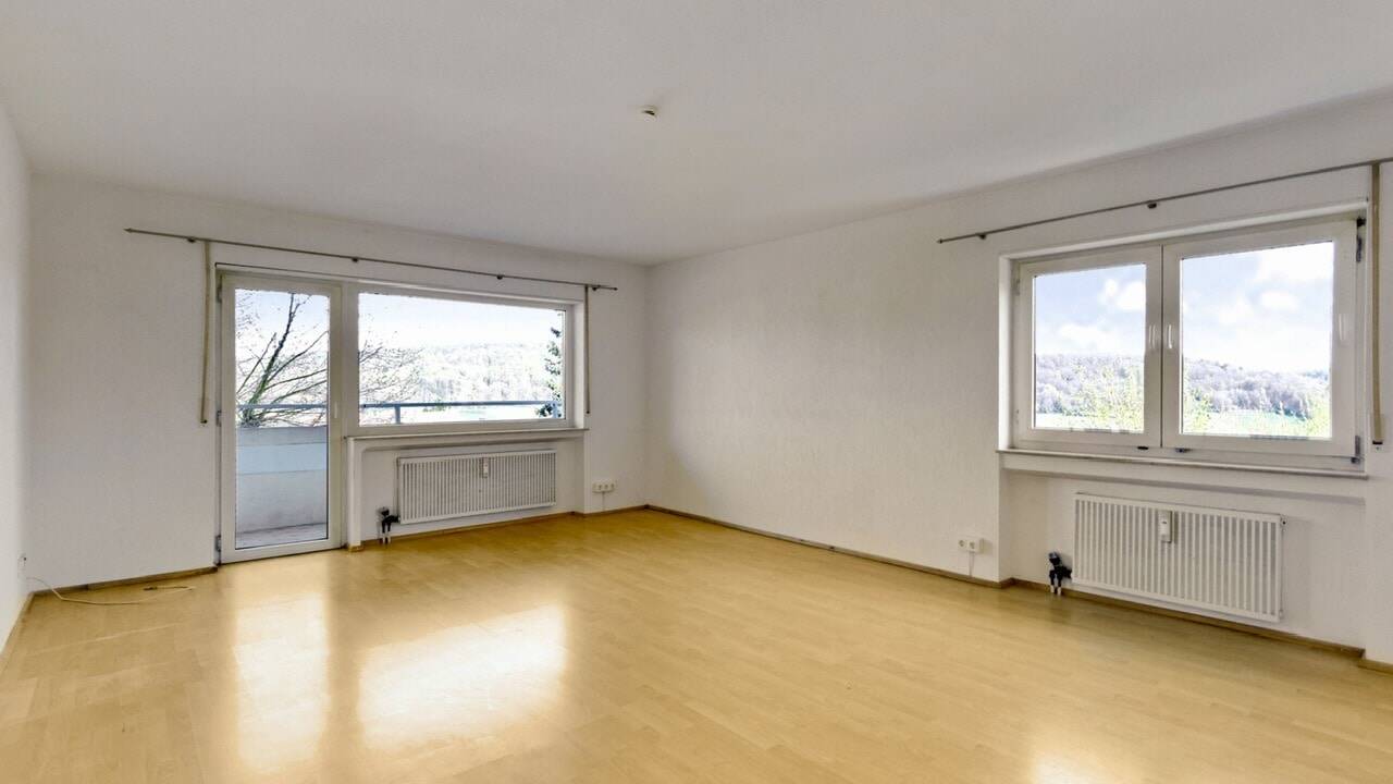 Wohnen oder investieren: 3-Zimmer-Wohnung mit ca. 5,14 % Brutto-Mietrendite, Einbauküche und Stellplatz, 97892 Kreuzwertheim