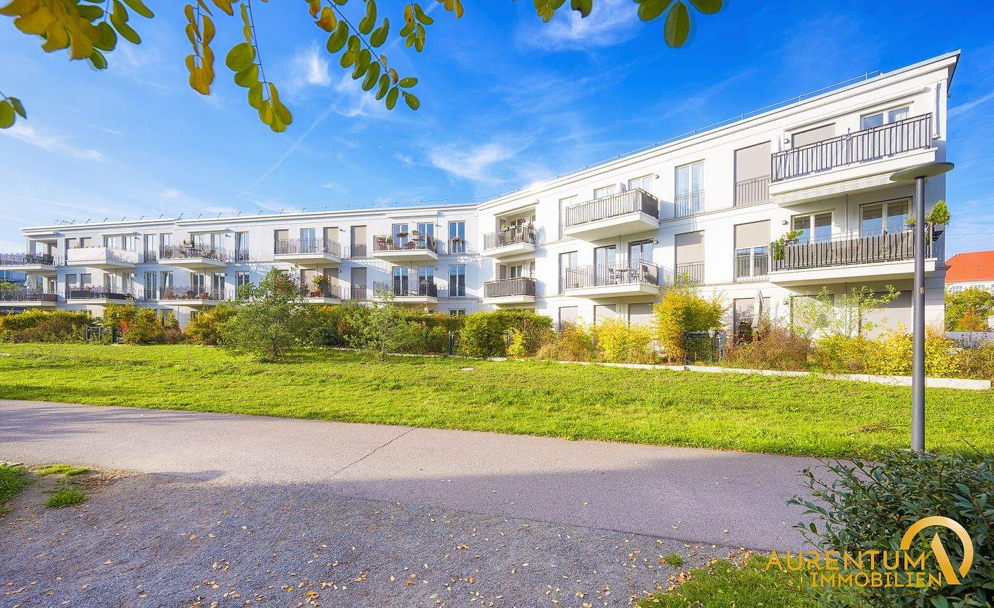 Kauf mit Wohnrecht, Neuwertige Wohnung in TOP Lage von Regensburg mit Tiefgaragenstellplatz, 93049 Regensburg (Großprüfening-Dechbetten-Königswiesen Innenstadt Westenviertel)