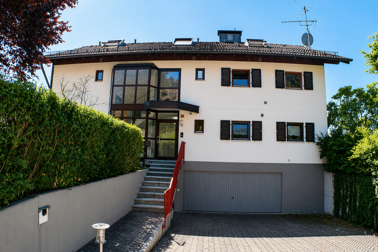 Vermietete, großzügige 4,5-Zimmer-Maisonettewohnung mit Weitblick in Steinen-Hägelberg, 79585 Steinen