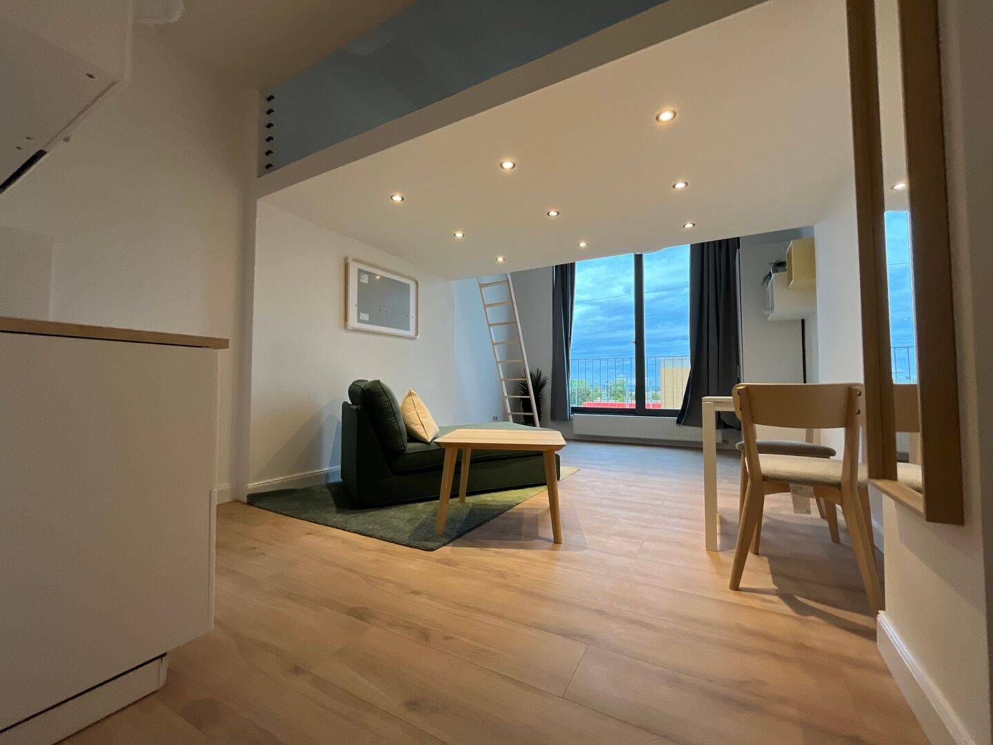 Saniertes, möbliertes Apartment (neuwertig) – Nähe Bahnhof, 61169 Friedberg (Hessen)