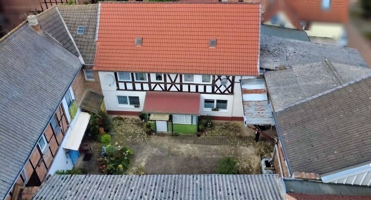 Historischer 4-Seiten-Hof mit Fachwerkhaus, Nebengebäuden und großem Potenzial in Hordorf!, 39387 Oschersleben (Bode)