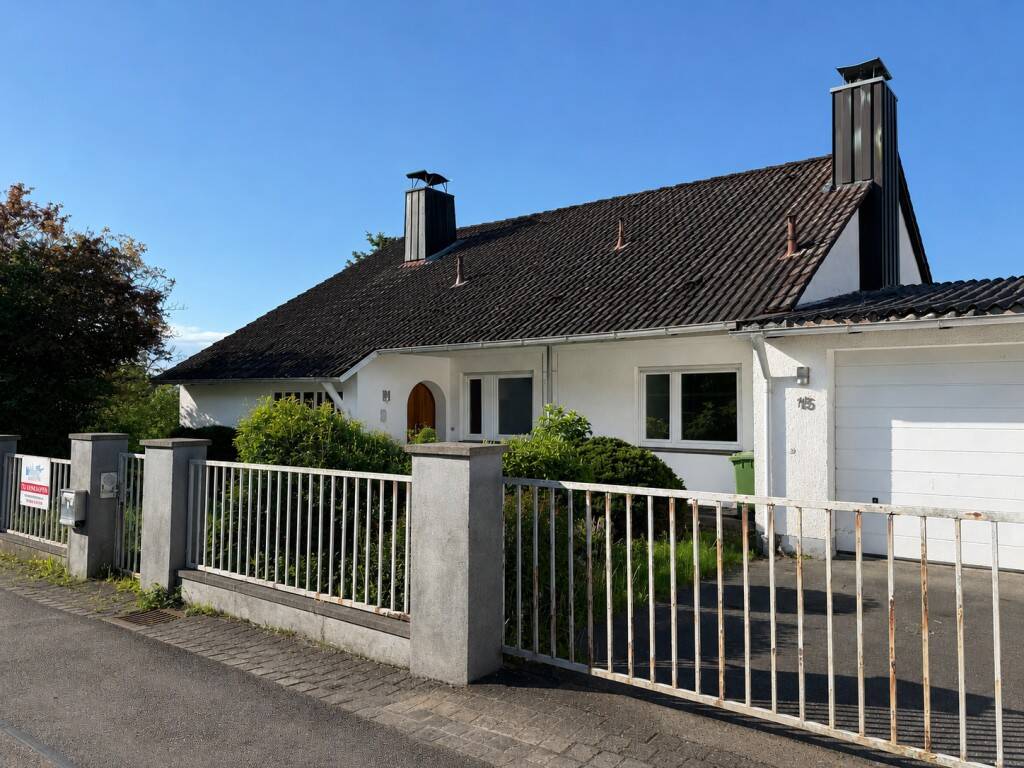 Einfamilienhaus mit Einliegerwohnung, 91522 Ansbach