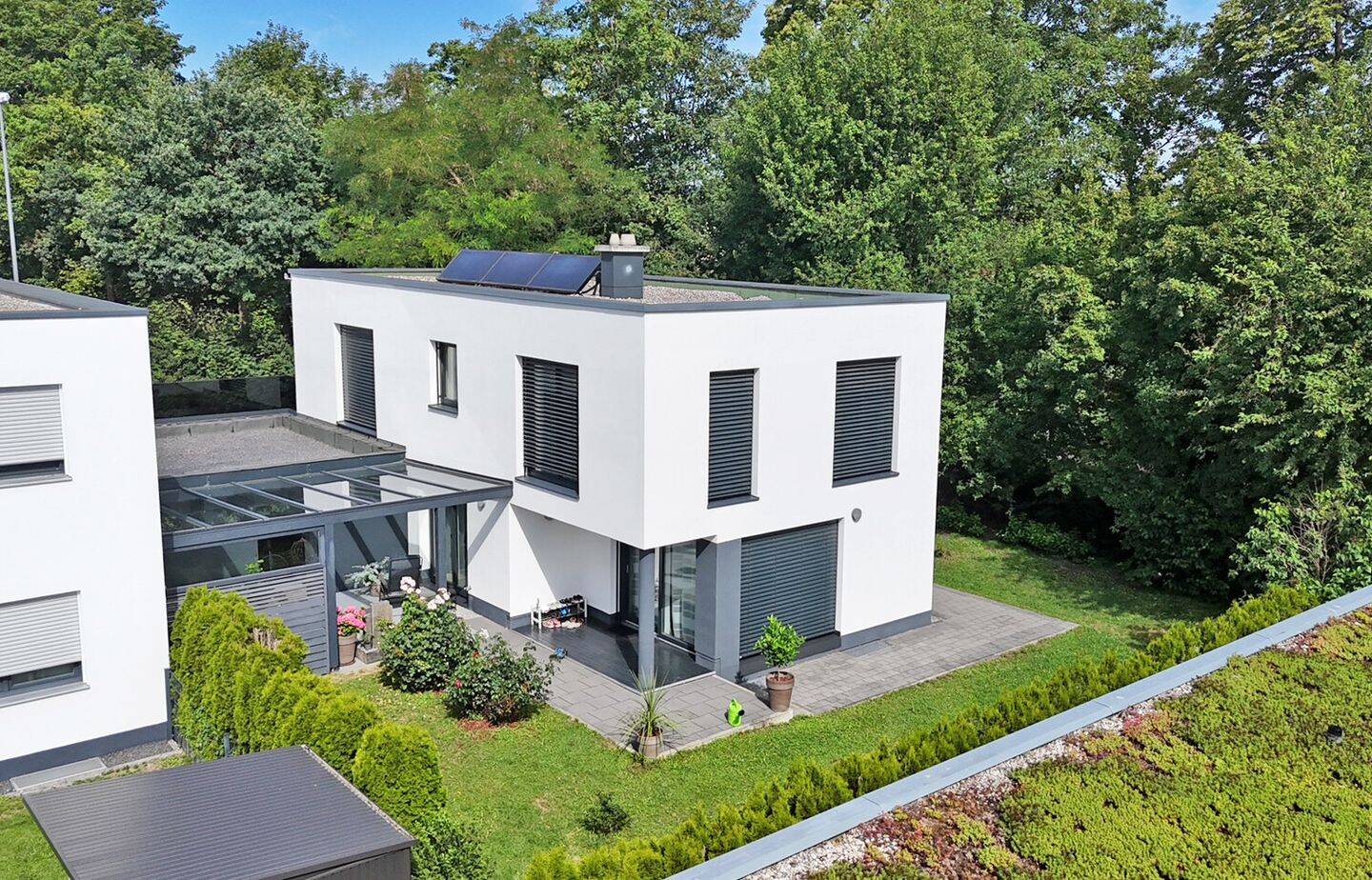 Exklusives Einfamilienhaus in Bestlage von Landshut-West – direkt an der Flutmulde, 84034 Landshut (Münchnerau Nikola West)