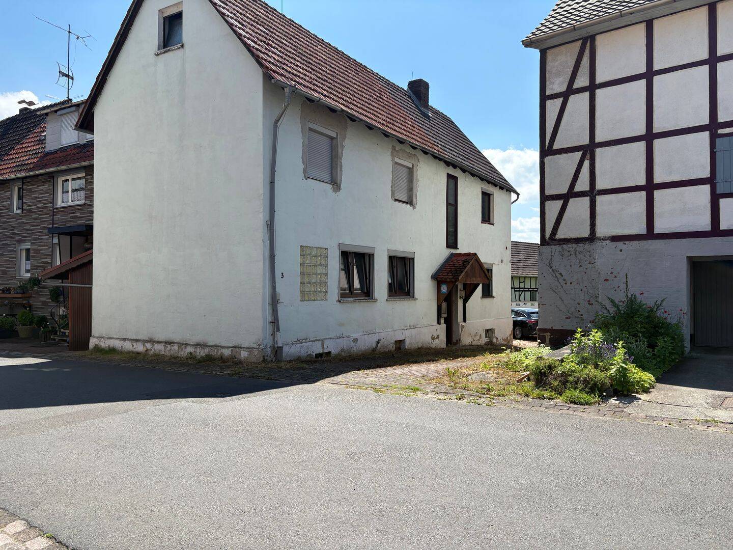 Sanierungsobjekt mit Scheune und vielseitigen Nutzungsmöglichkeiten in Niedermöllrich, 34590 Wabern