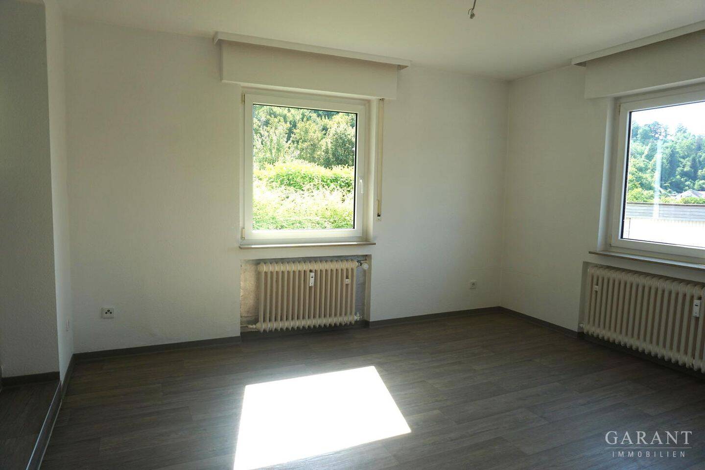Helle 1,5-Zimmer-Hochparterrewohnung mit Terrasse in Altensteig zu vermieten, 72213 Altensteig