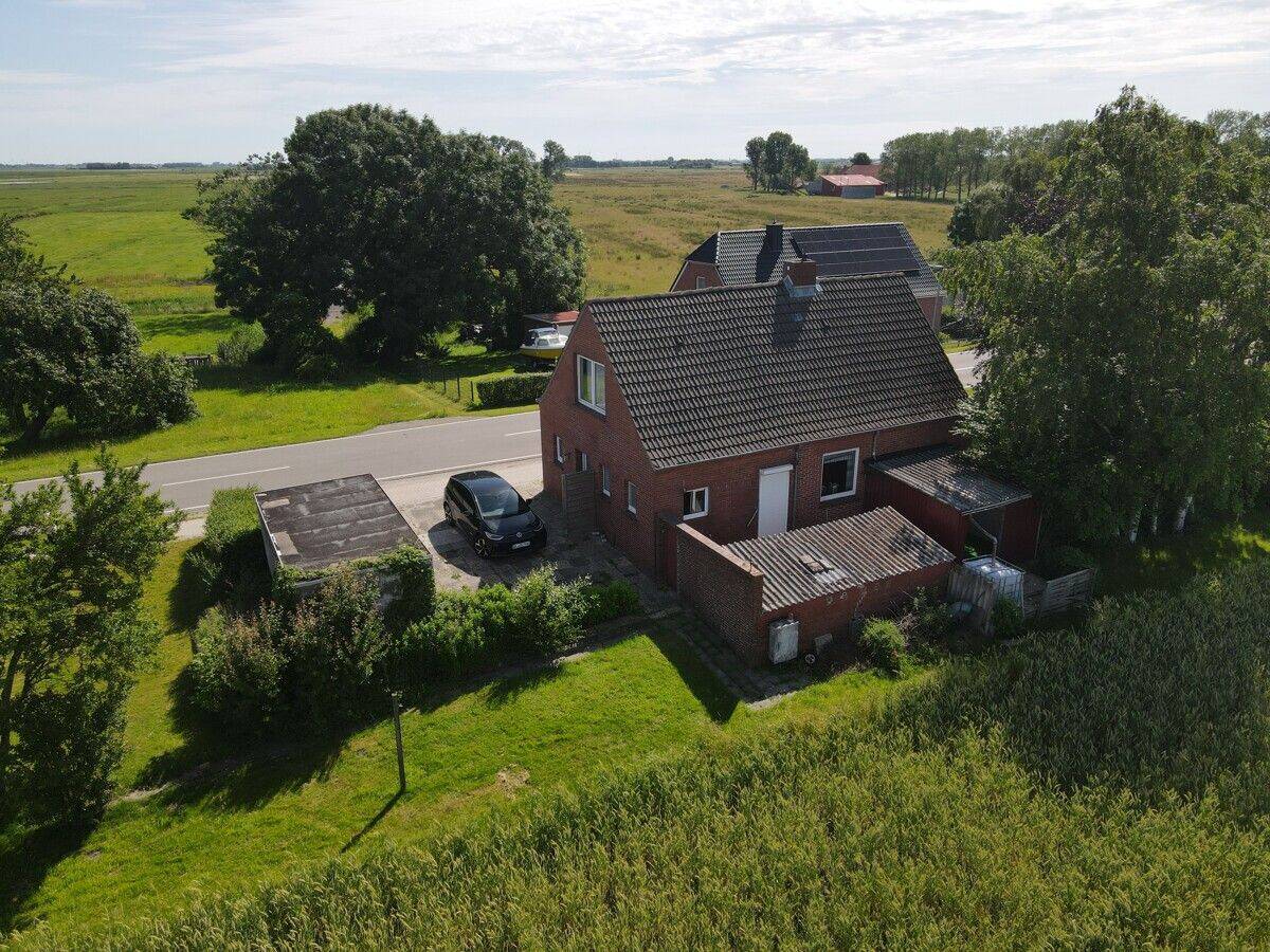 Großzügiges Grundstück mit Einfamilienhaus und Blick ins Grüne – Provisionsfrei!, 26831 Bunde