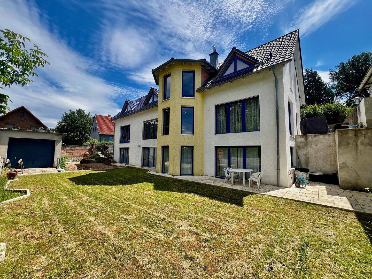 KL-West – Freistehendes Einfamilienhaus m. Einliegerwhg., Einzelgarage, Doppelgarage sowie Garten, 67659 Kaiserslautern (Erfenbach Erlenbach Innenstadt Morlautern)