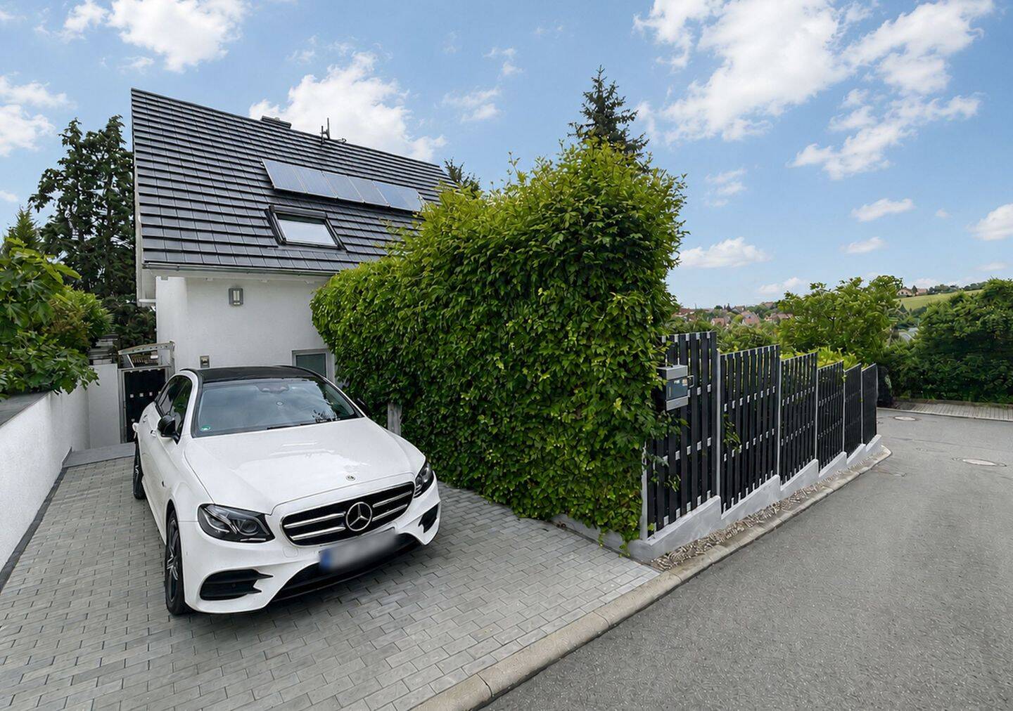 Modernes Einfamilienhaus mit Weitblick in Erfurt-Tiefthal – 99090 Erfurt – Bild 1 von 1