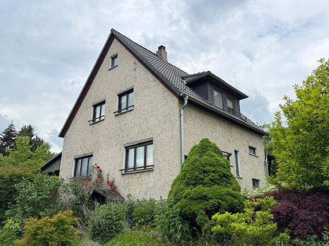 Wohnhaus mit 5 Zimmern und Terrasse – gestalten Sie Ihr neues Zuhause, 7330 Probstzella