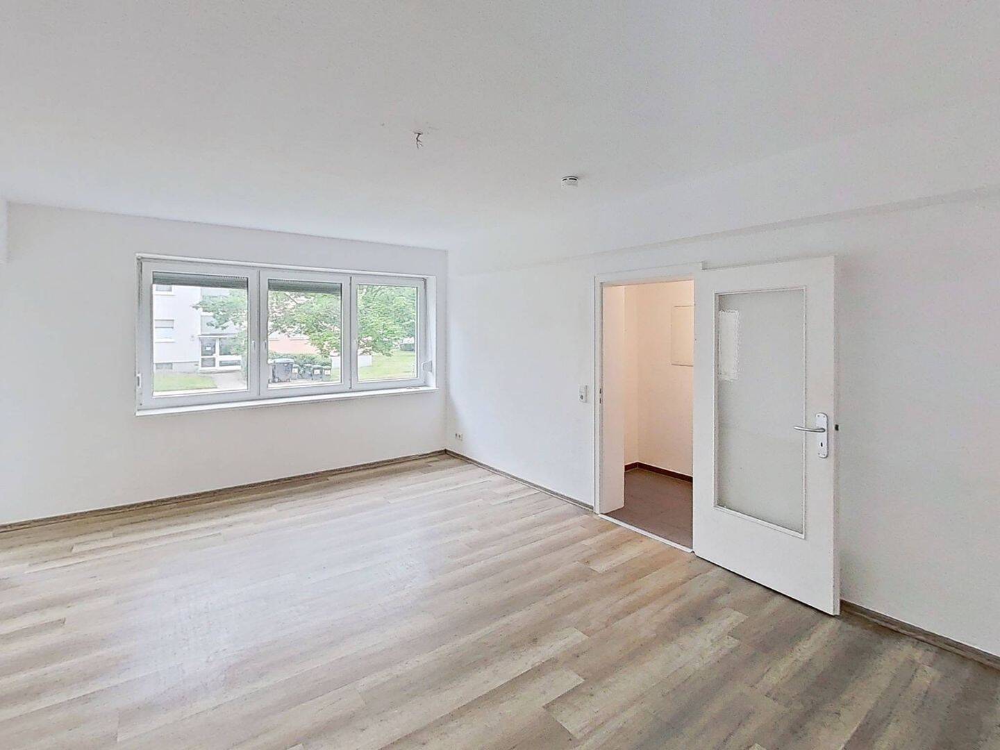 Moderne 3-Zimmer-Erdgeschosswohnung mit BALKON und Wannenbad, 29229 Celle
