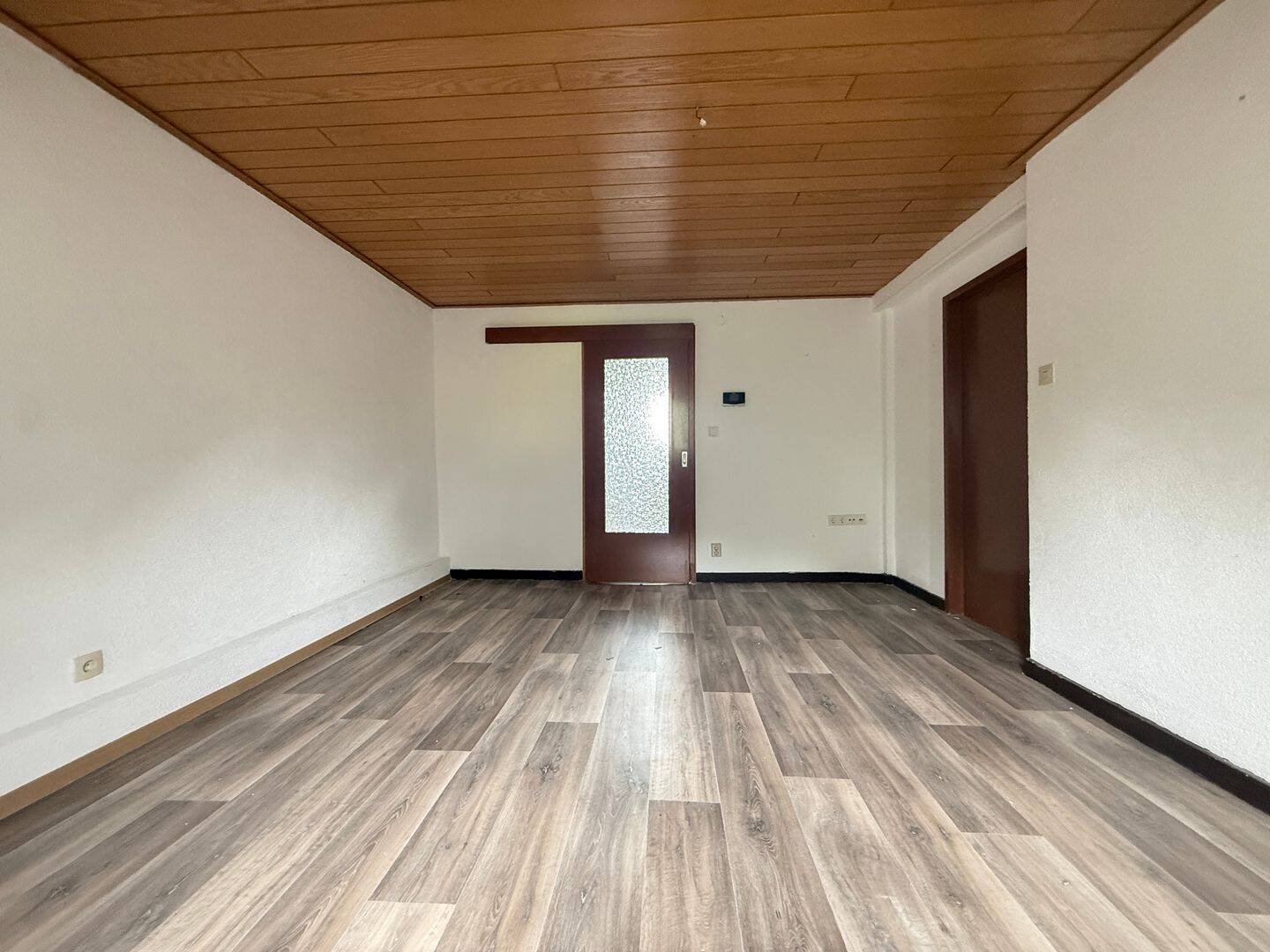 Gemütliche 3-Zimmer-Dachgeschosswohnung mit ca. 72 m² in Friedrichsthal-Bildstock, 66299 Friedrichsthal
