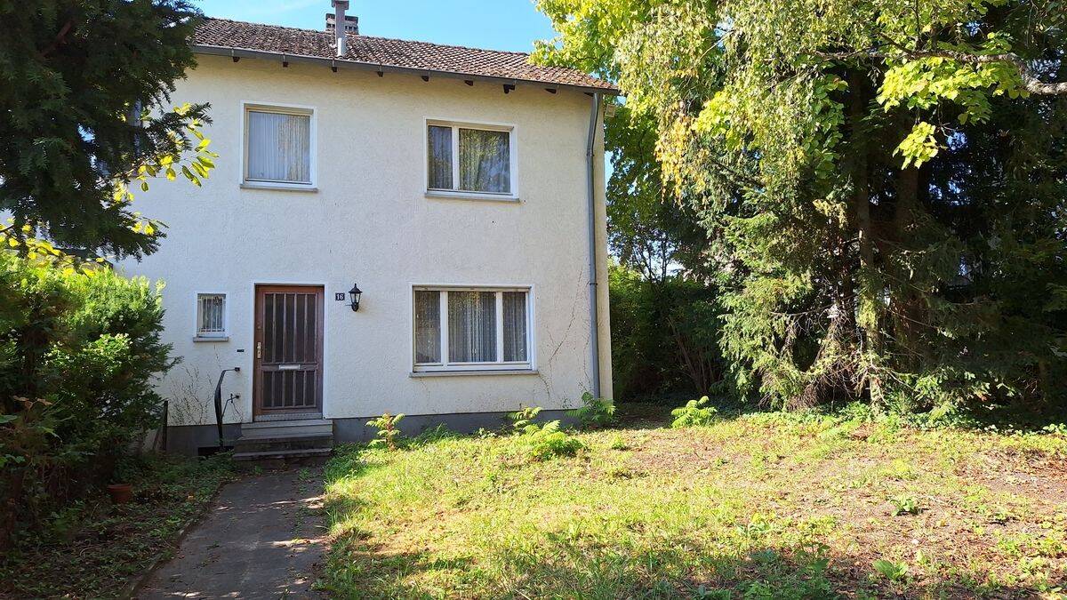 Doppelhaushälfte in bevorzugter Wiesbadener Lage, 65193 Wiesbaden (Sonnenberg Wiesbaden)