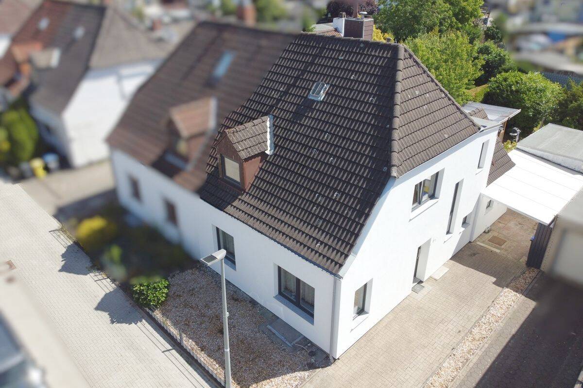 Volksbank Immobilien: Modernisiert – Doppelhaushälfte in Geestemünde!, 27570 Bremerhaven (Geestemünde)
