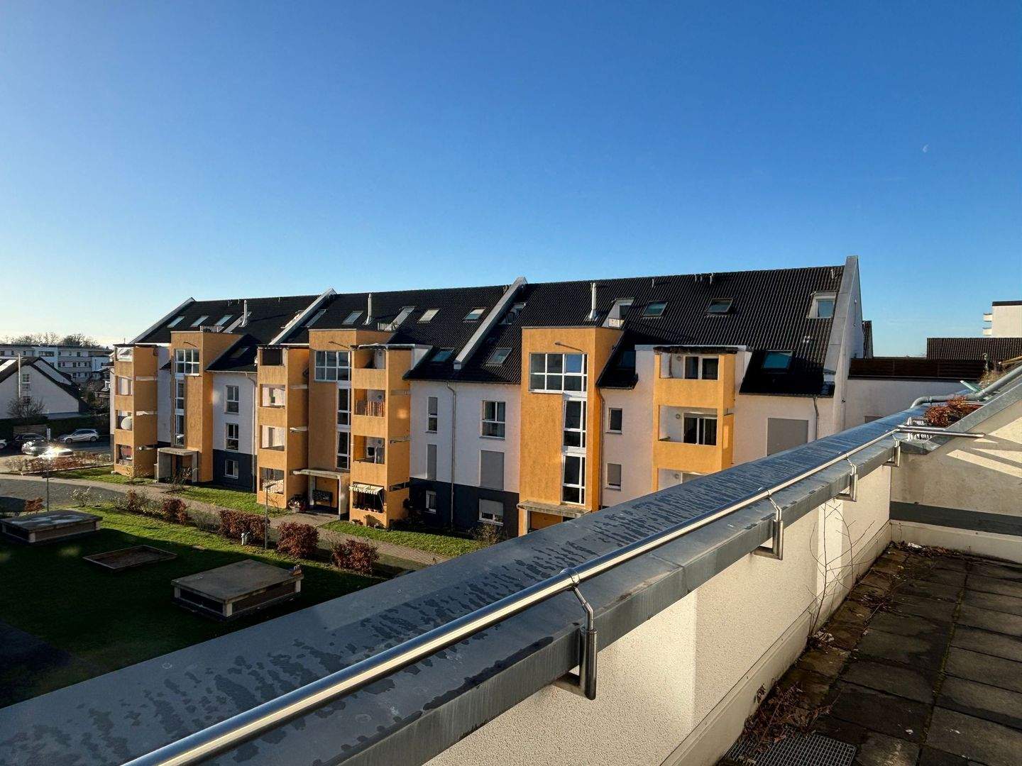 Moderne 2-Zimmer-Maisonette Wohnung mit Balkon in Köln, 51147 Köln (Porz)