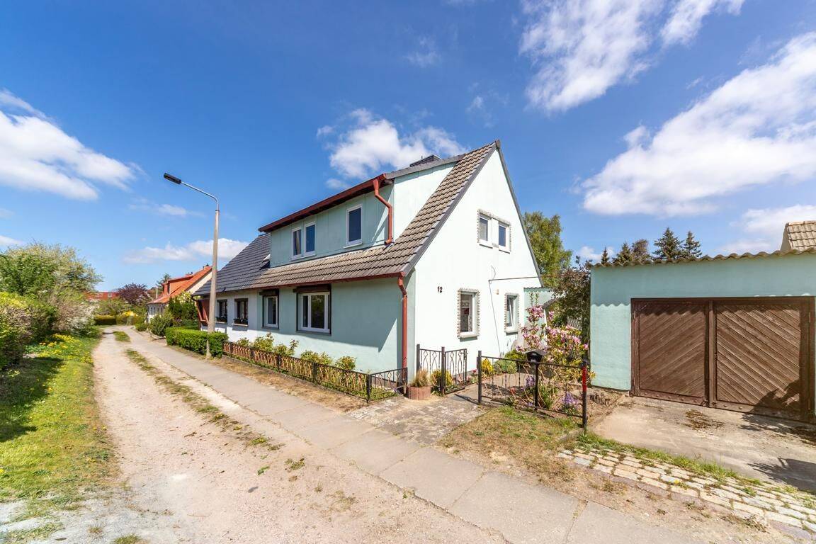 Kernsanierungsbedürftige Doppelhaushälfte in Stralsund-Grünhufe, 18437 Stralsund