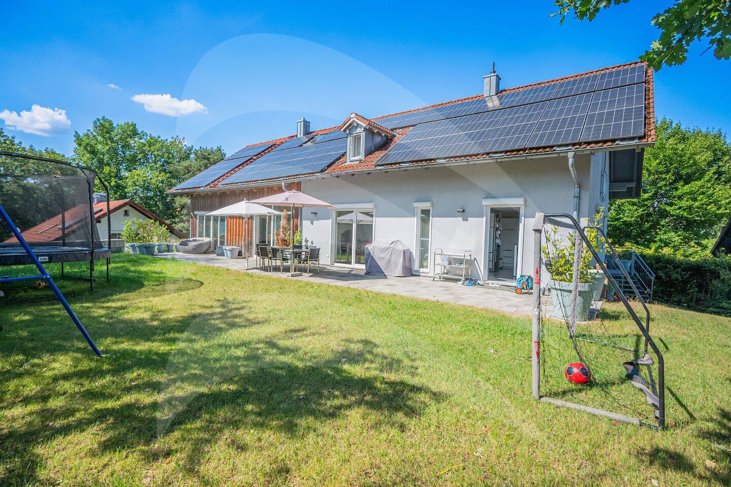 Saniertes Einfamilienhaus mit ELW, PV-Anlage & vielseitigen Nutzungsmöglichkeiten in Passau-Neustift, 94036 Passau (Abraham Haidenhof-Nord Haidenhof-Süd Heining Kohlbruck)