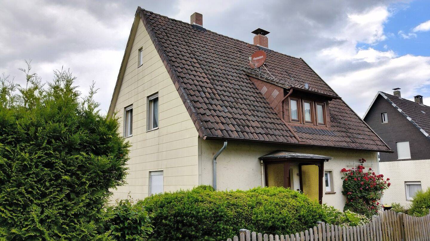 Gemütliches Einfamilienhaus mit Kamin, sonniger Terrasse und großem Garten in Bodenwerder, 37619 Bodenwerder