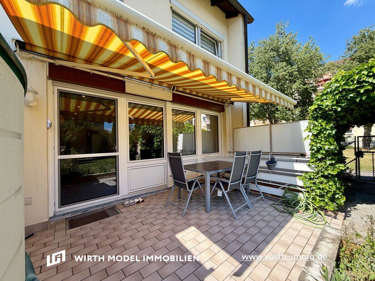 Reiheneckhaus mit Garage und Garten in gefragter Wohnlage | Schweinfurt-Bergl, 97424 Schweinfurt