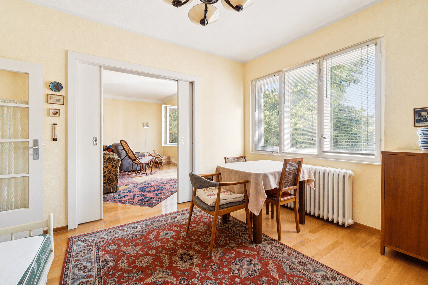Mehrgenerationenhaus oder 3 Wohnungen++Viele Möglichkeiten für Liebhaber der 1930er Jahre, 12209 Berlin (Steglitz-Zehlendorf Lichterfelde)