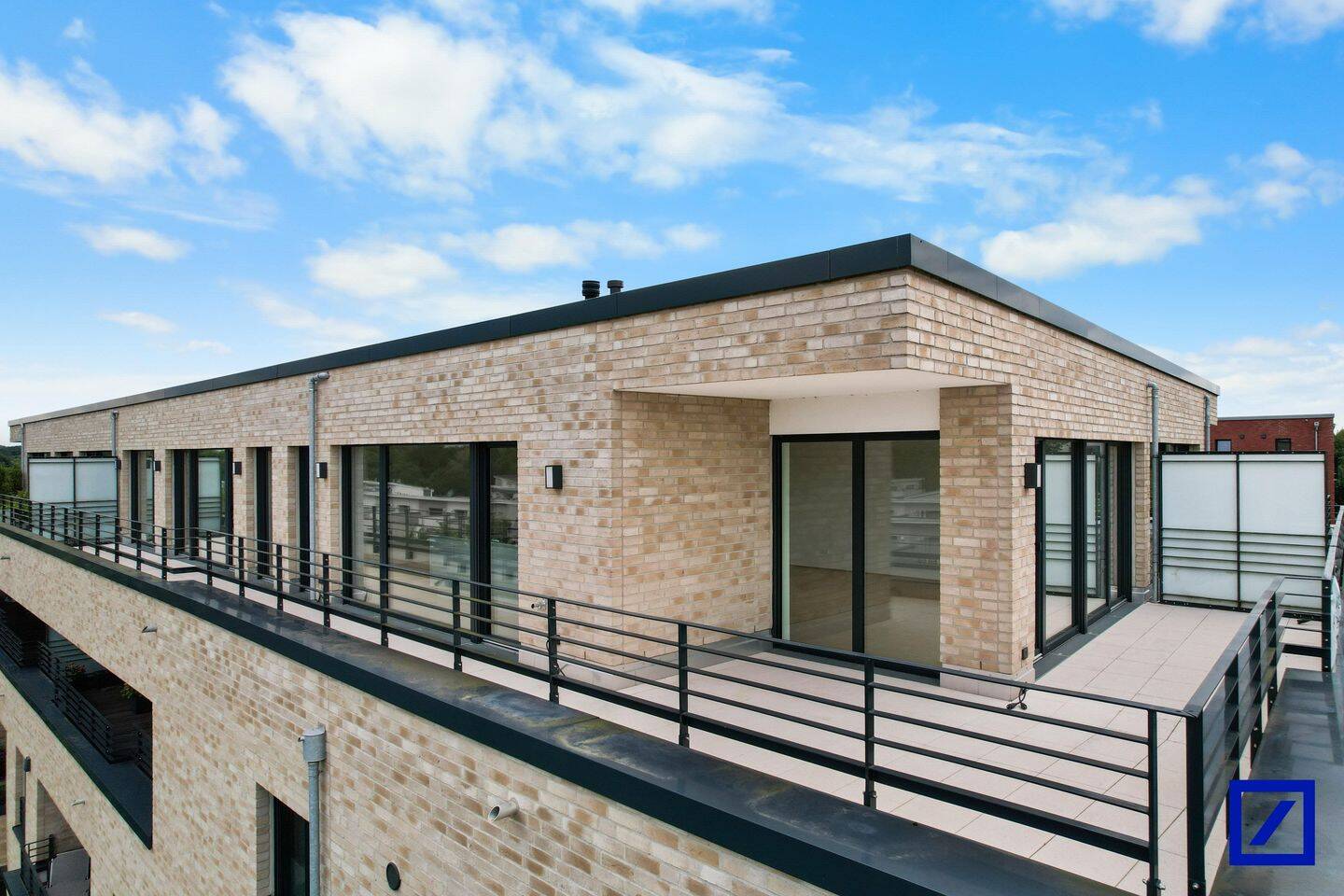 Exklusives Penthouse mit umlaufender Dachterrasse und Blick ins Grüne in Oberneuland, 28355 Bremen (Oberneuland)