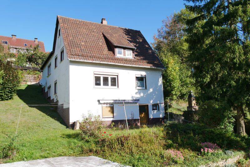 Einfamilienhaus mit sonnigem Grundstück in Dörfles, 96487 Dörfles-Esbach