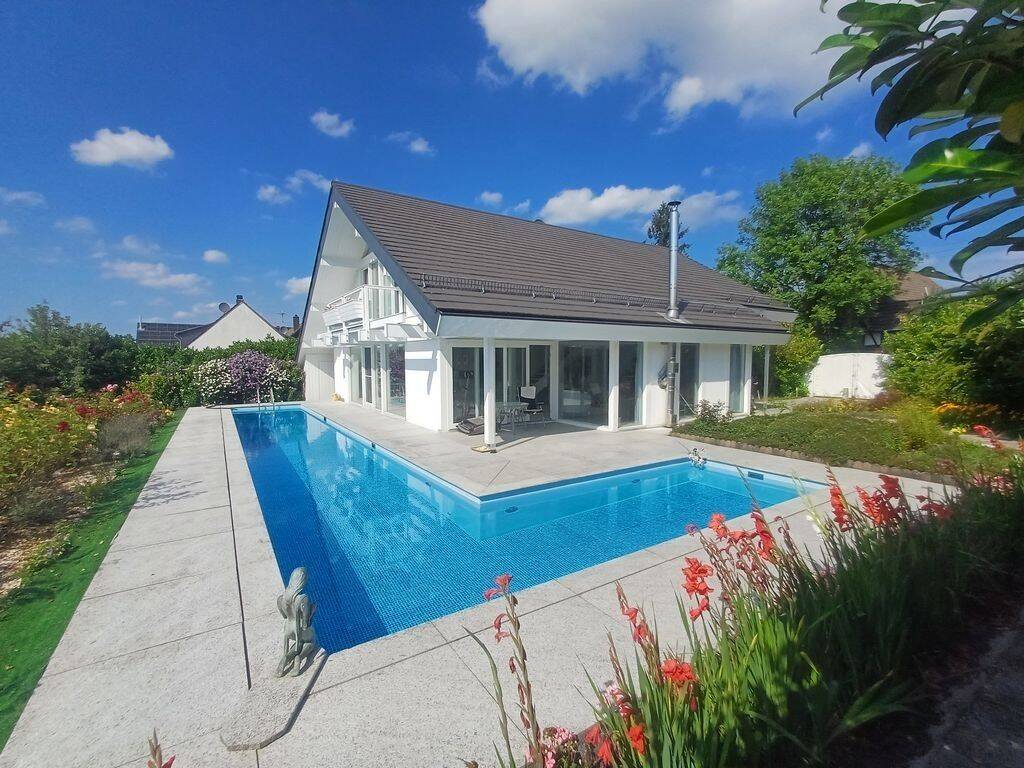 Hennef Höhenlage: Traumhaft wohnen im exklusiven, voll möblierten DAVINCI Haus, Sauna, großer Pool, 53773 Hennef (Sieg)