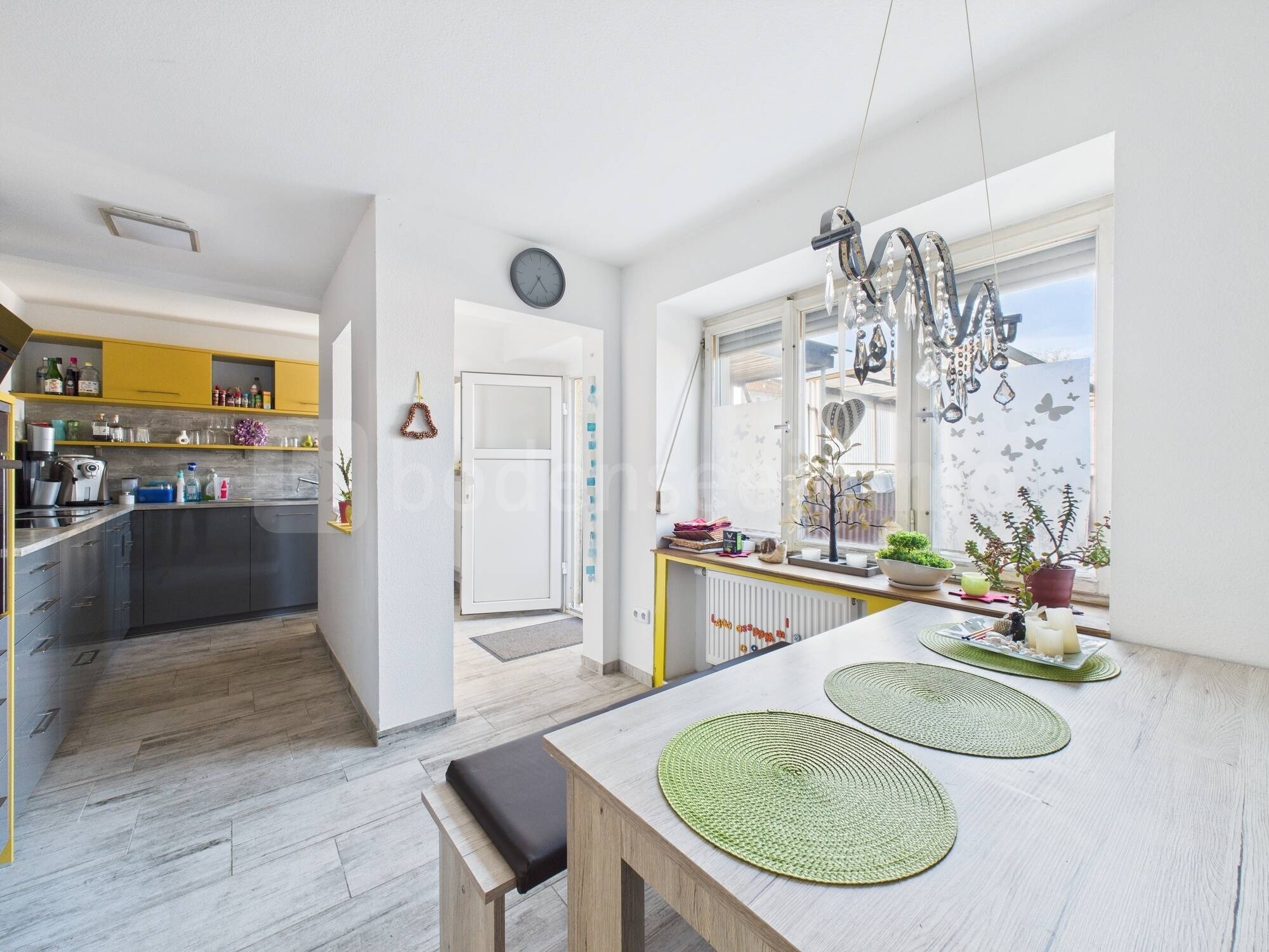 Charmante Doppelhaushälfte mit Garten, Terrasse und viel Potenzial in zentraler Lage von Mühlhausen, 78259 Mühlhausen-Ehingen
